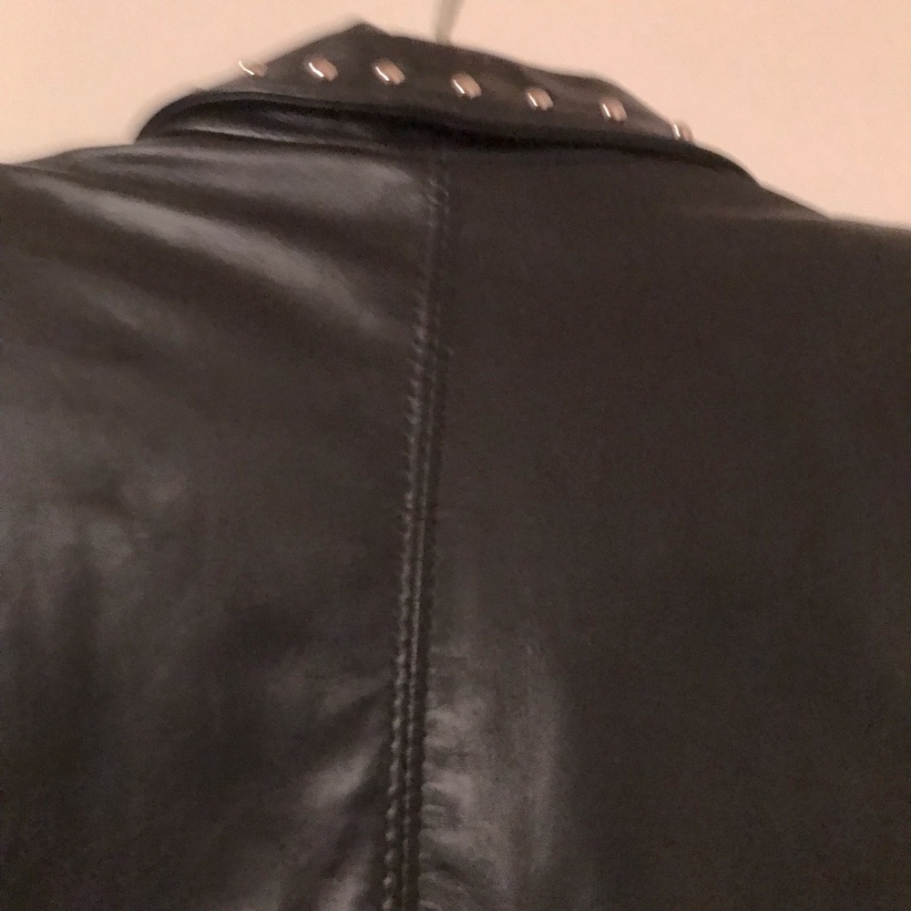 Leather | 2 piece outfit - Picture 7 of 12